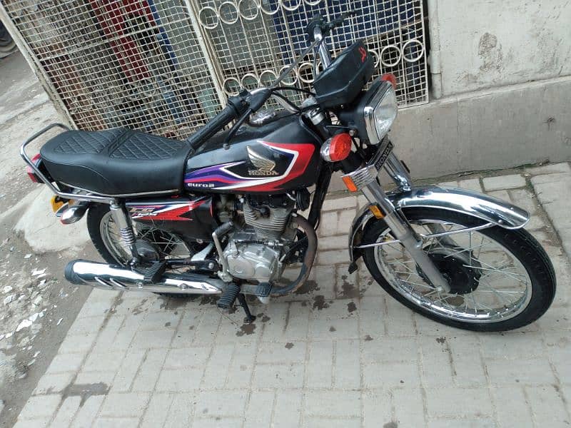 Good condition total jaine bike 1 rup ka kam nhi 0