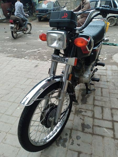 Good condition total jaine bike 1 rup ka kam nhi 1