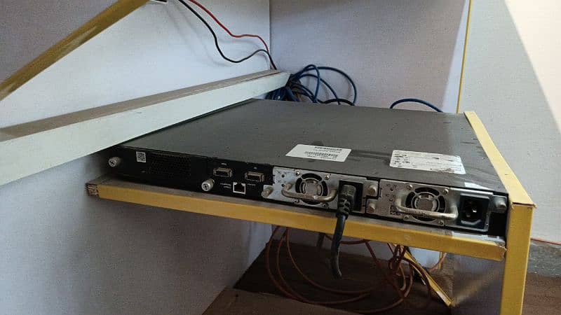 Nortel 24 Portes gigabit server 5