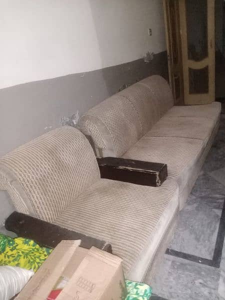 5 seater sofa 0