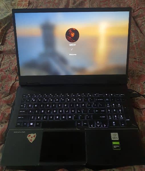 HP OMEN 15 (i5 10th gen) 1