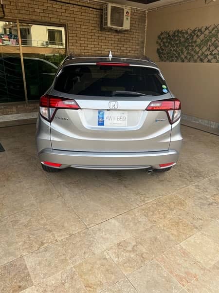 Honda Vezel 2016/Import 2022, 4.5 grade 11