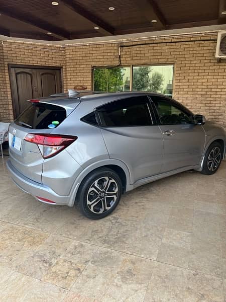 Honda Vezel 2016/Import 2022, 4.5 grade 12