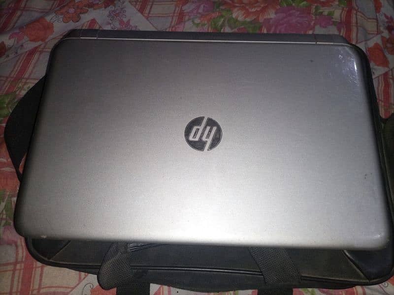 hp laptop cor i7 4th gen urgent sell 17