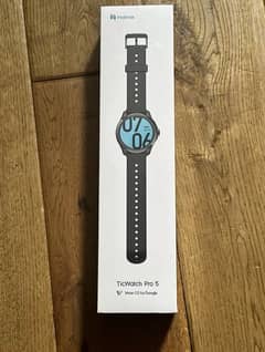 MOBVOI TICWATCH PRO 5 OBSIDIAN BRAND NEW