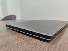 DELL Precision 5520 i7 (7th Gen) 0