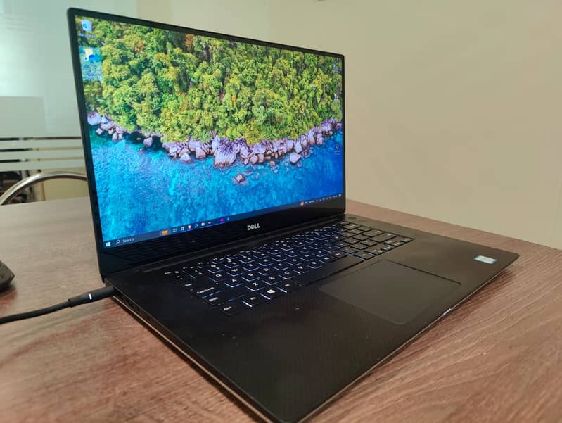 DELL Precision 5520 i7 (7th Gen) 6