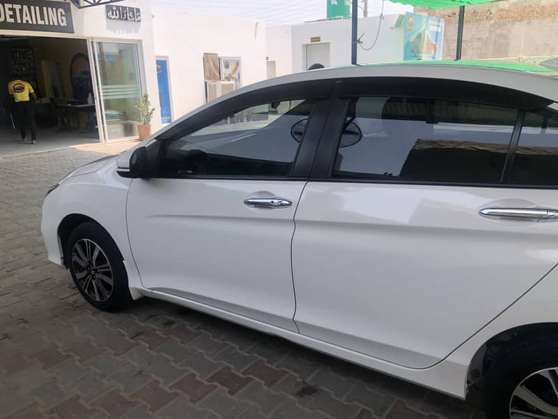 Honda city aspire 1.5 L cvt automatic 2