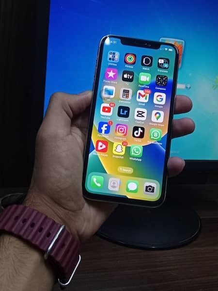 Iphone X white, PTA approvd, 256GB 0