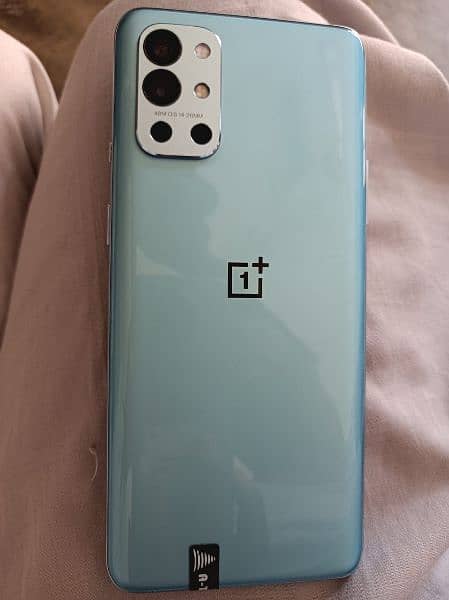 OnePlus 9R 1