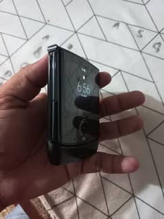 Motorola Razr 6/128 10/10 condition E-sim PTA Approved. .