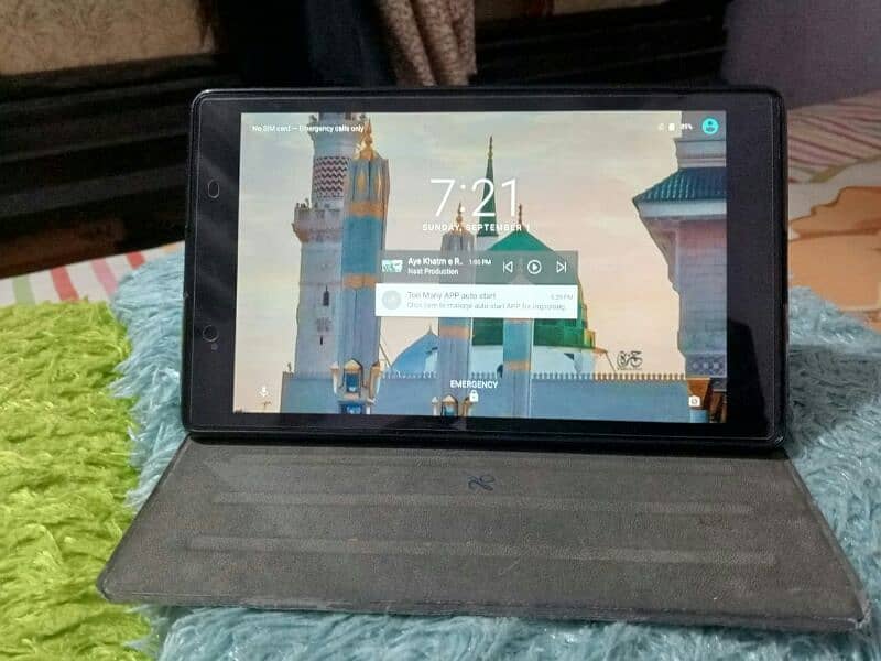 Lenovo Tablet with cover urgent sale 0