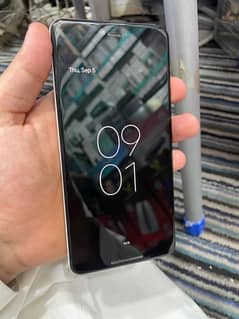 Google pixel 3xl 9/10 condition only back crush urgent sale