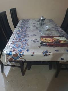 06 seats dinning table