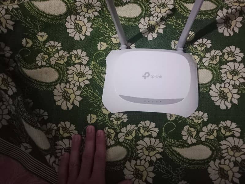 TP-LINK ROUTER 2