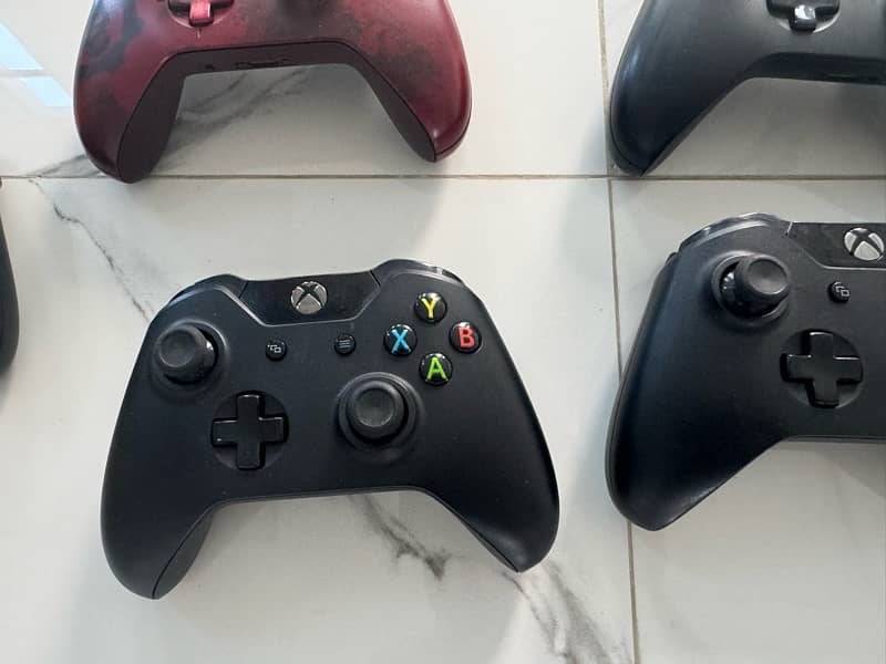 Xbox One Original Controllers for Sale 15