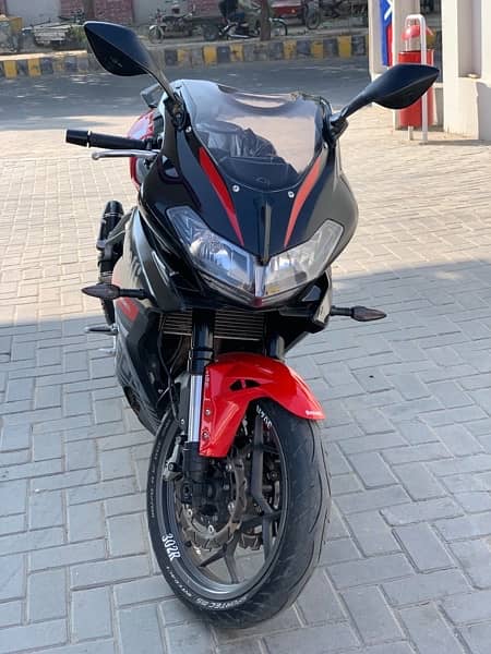 Benelli 302R ABS 1