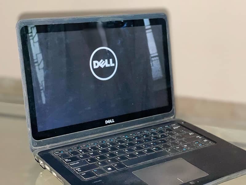 Dell Latitude 3880 Core i3 6th Generation 4