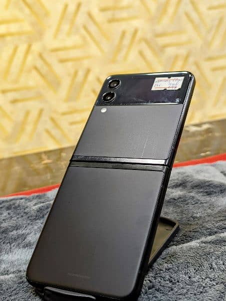 Samsung Galaxy fold 3 non pta pin dot 1