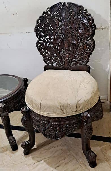 King size 2 chairs pure wood and table  0"3"0"0"4"2"9"0"9"3"5 5