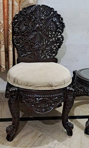 King size 2 chairs pure wood and table  0"3"0"0"4"2"9"0"9"3"5 7