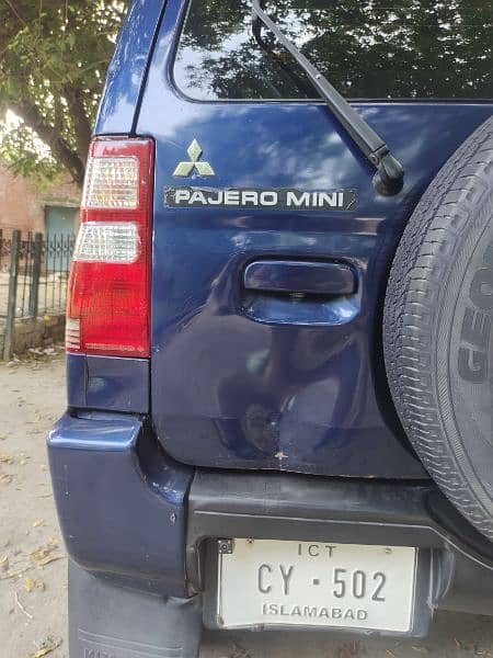 Mitsubishi Pajero Mini 2009 3