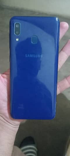 Samsung A20