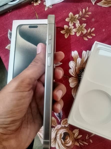 i phone 15 pro max natural titanium (jv) LLA like brand new 7