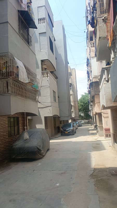 20000000. erum center 2 floor 3 bed dd flat sale. Iftikhar estate 3