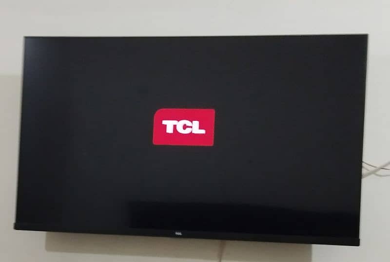 TCL 43 inches Led urgently for sale 2