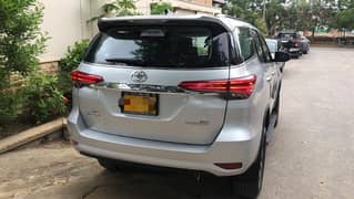 Toyota Fortuner V 2017 0