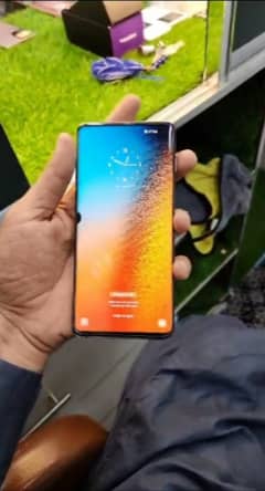 Samsung Galaxy S10 ( 8GB / 512GB )