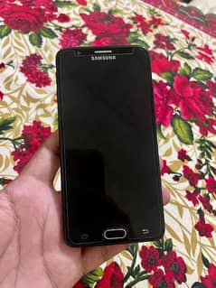 Samsung Galaxy j7 prime