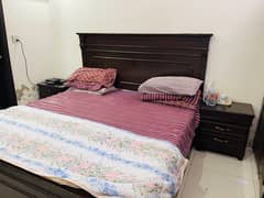 Room Set (Elegant King Size Bed,Wardrobe, Dressing and Side Tables)