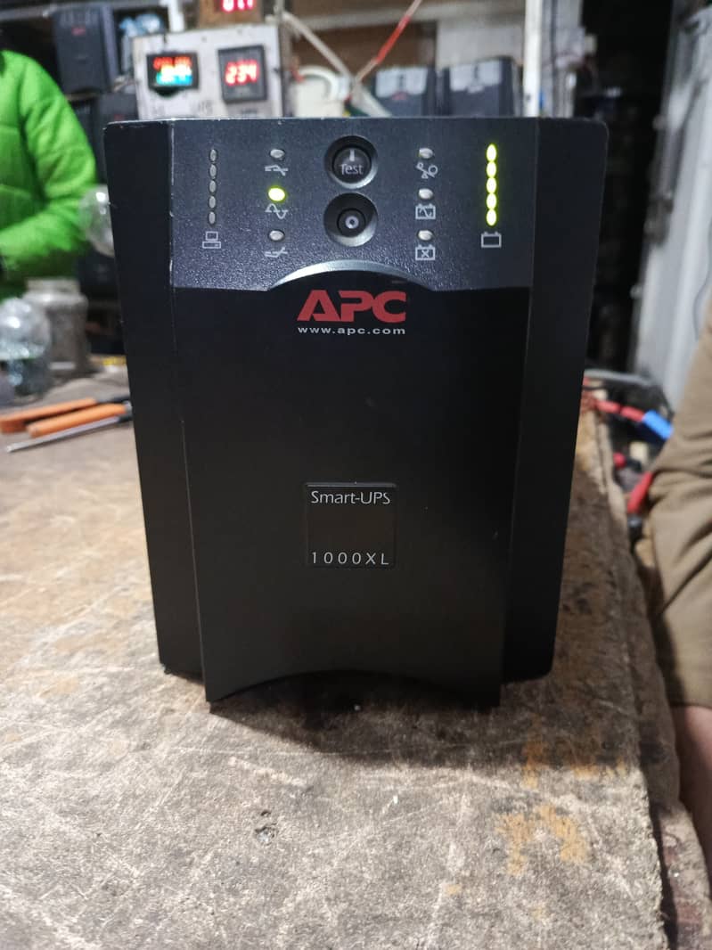 apc ups cs 650va for computer,cctv, games and other devisec backup 3