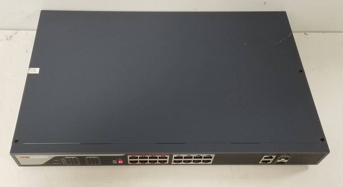 Hikvision DS-3E0318P-E/M(B) 16 Port Fast Ethernet Unmanaged POE Switch 2