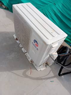 GREE INVERTER AC 1.5 TON