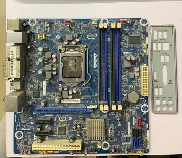 Core i5 4460 8GB Ram & Intel Desktop Board 1