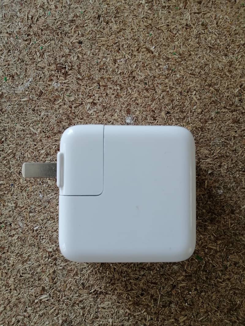 Apple Original MacBook 30W Type-C adapter 1