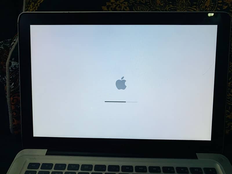 laptop macbook pro 2011 model 6