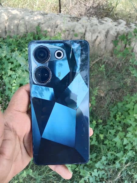 tecno camon 20 full box full lush conditions 1