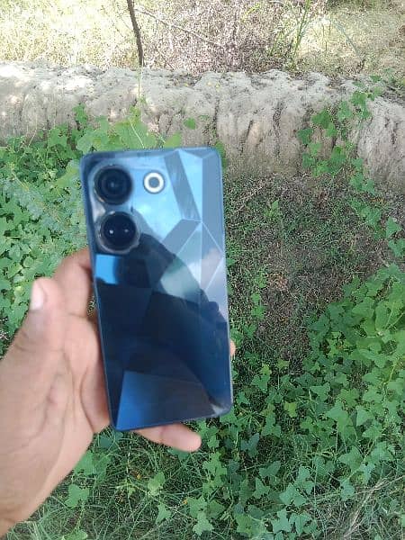 tecno camon 20 full box full lush conditions 2