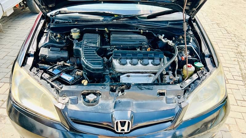 Honda Civic VTi 2005 4