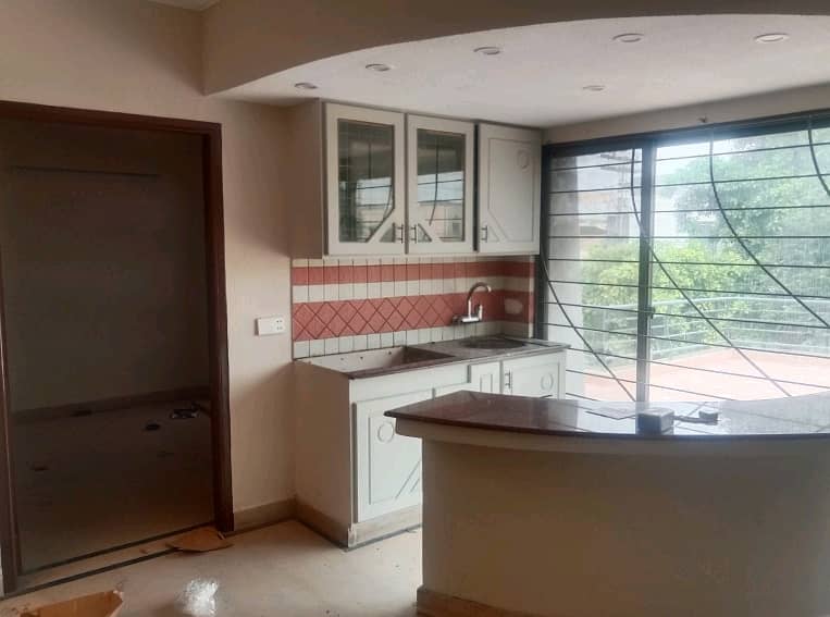 Spacious 1 Kanal House Available For rent In DHA Phase 4 - Block FF 9