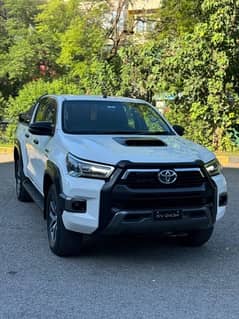 Toyota Hilux revo  2016