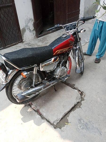 Honda 125 self start model 2022 used good condition 1