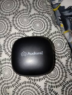 audonic 550 airbuds with box and warranty card only 1 month used