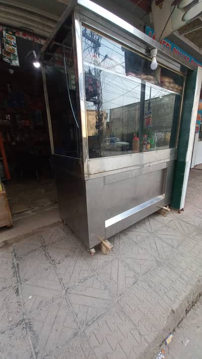 Shwarma Zingger Burger fries Counter