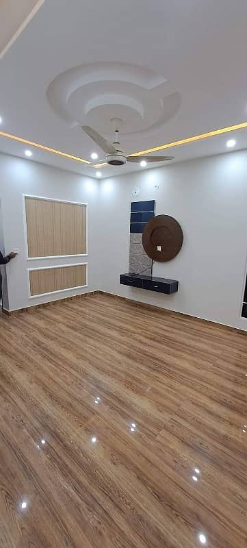 Gulberg 5000 Square Feet Commercial Office For Rent Best Location In Gulbarg All Kind Of Facilities 5