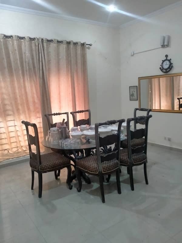 Cantt 1.5 Kanal Upper Portion 3 Bedrooms For Rent Best For Silent Office VIP Location 5